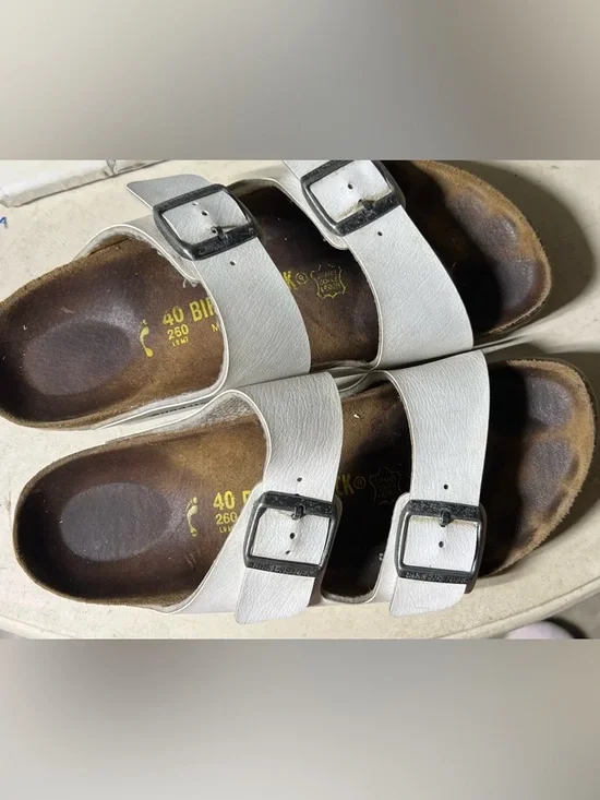 Birkenstock Arizona Double Strap White Leather Sandals Women's Sz 40 US SZ 9-9.5 - Picture 1 of 5